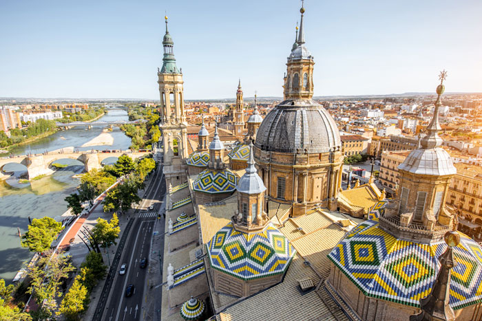 Providing top-notch dental care  for the local community in Zaragoza, Spain