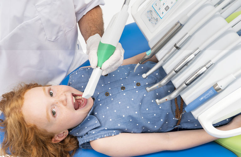 What role do some parts of the dental unit play?