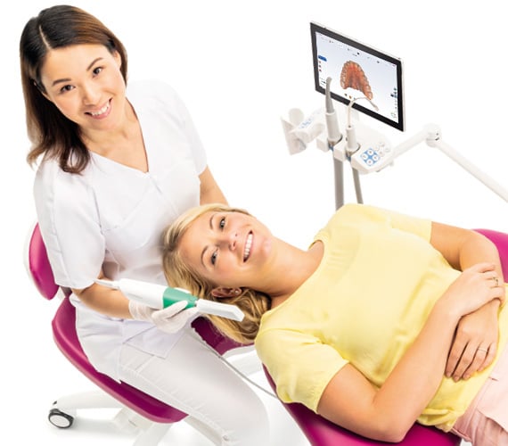 Planmeca Emerald intraoral scanner